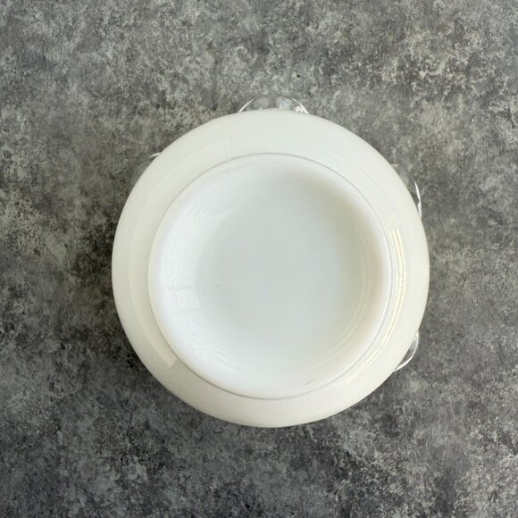 Vintage Fenton Silvercrest Milk Glass Ruffled Vase 4" - Picture 4 of 5